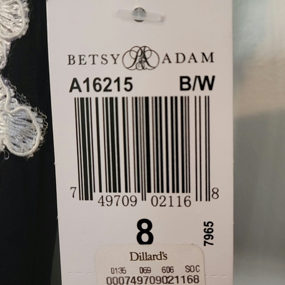 LONG SPECIAL OCCASSION DRESS - Picture 5 of 6